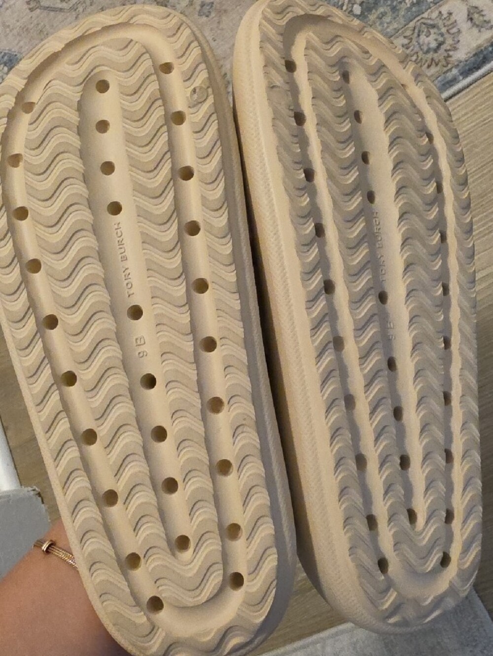 Tory Burch EVA Shower Cream Slip-On Slide Sandals NWOT - Picture 3 of 5